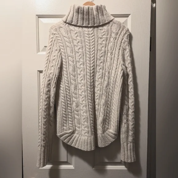Duluth Trading Co. Wool Cashmere Blend Beige Turtleneck Cable Kni Sweater Size S - Picture 2 of 2